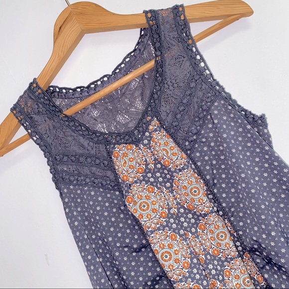 JAPNA SLEEVELESS TOP - SMALL - Picture 2 of 5